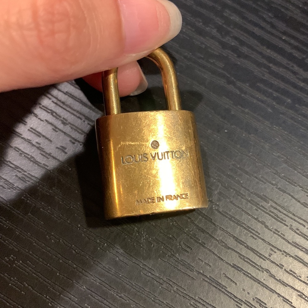 Authentic Lv Lock - image 2